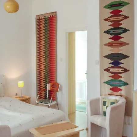 0-bedroom In